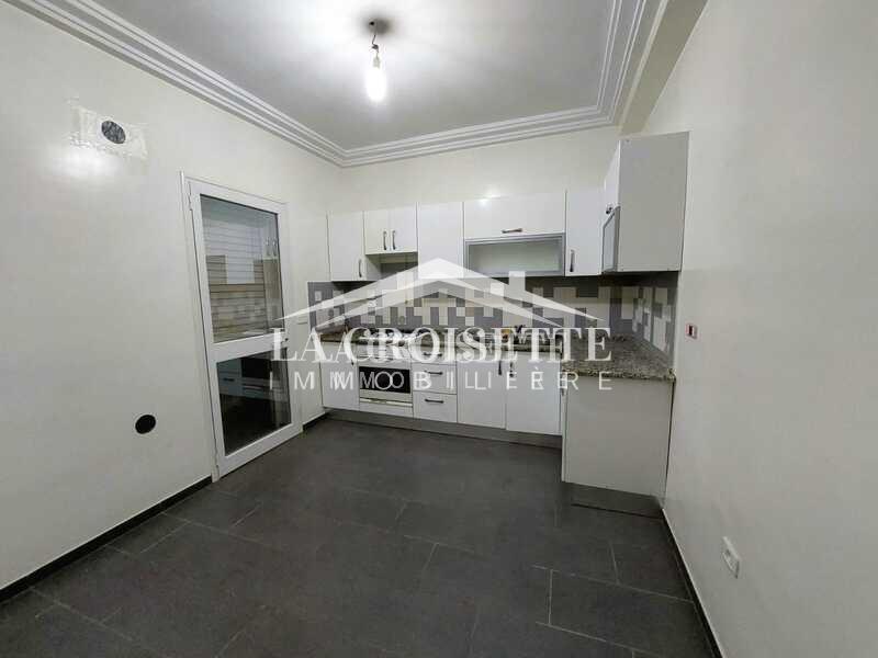 Appartement S+3 à La Marsa